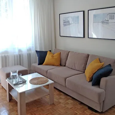Apartament Afrykanska Otel *